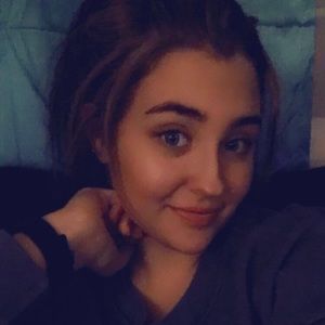 Meet your Posher, Skylar